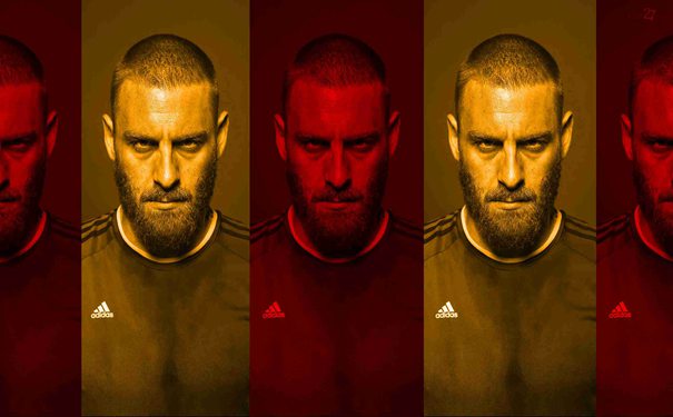 斯諾克世錦賽冠軍趙心童到伊蒂哈德觀看比賽